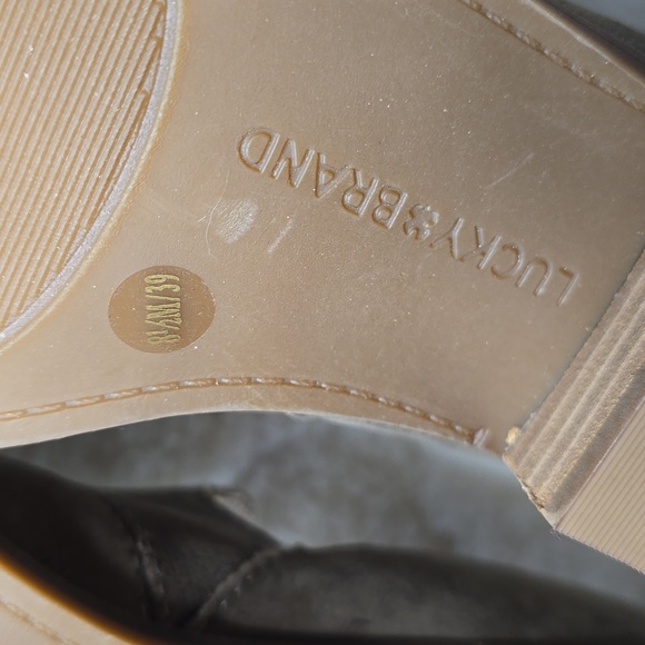 Lucky Brand  Mallanzo Pointed Toe Shooties - Picture 7 of 12